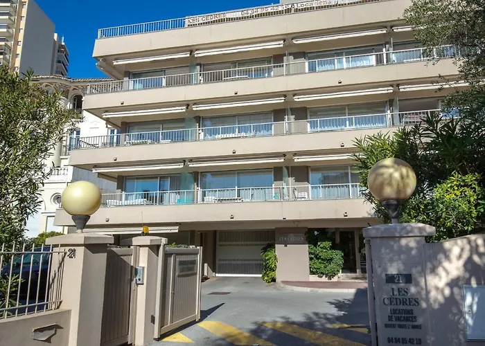 Climatise 2/3 Pers, Balcon, A 50m De La Et 200m Du Centre-ville De Saint-raphael - Fr-1-466a-49 * Сен-Рафаель