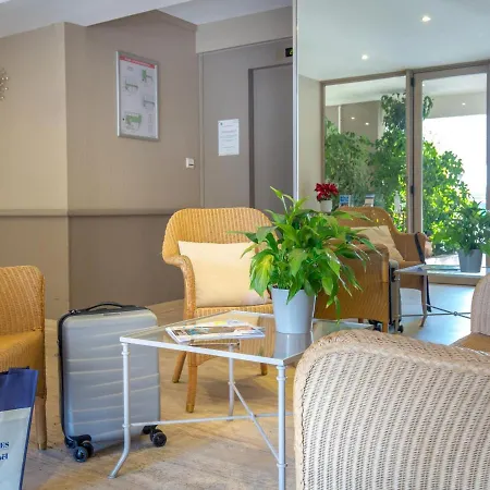 Climatise 2/3 Pers, Balcon, A 50m De La Et 200m Du Centre-ville De Saint-raphael - Fr-1-466a-49 アパート Saint-Raphaël